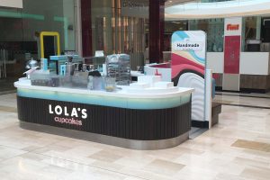 lolas cupcake stand