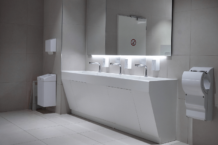 airport sinks
